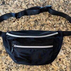 Black Belt Bag